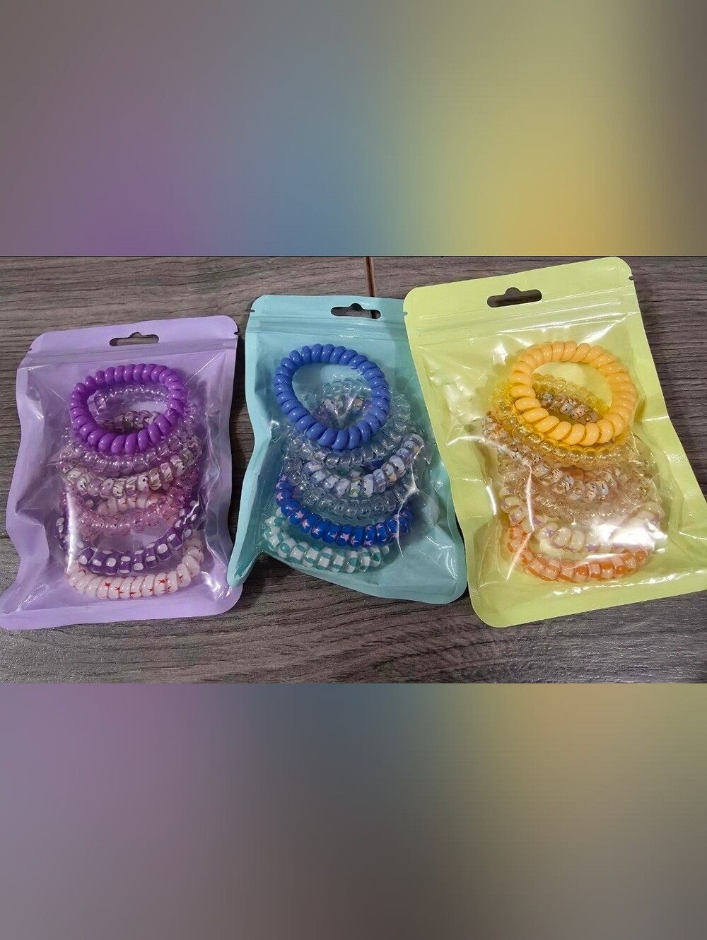 Accessories. Hair. 18 silicone hair coils. Multi-colored in reusable bags.